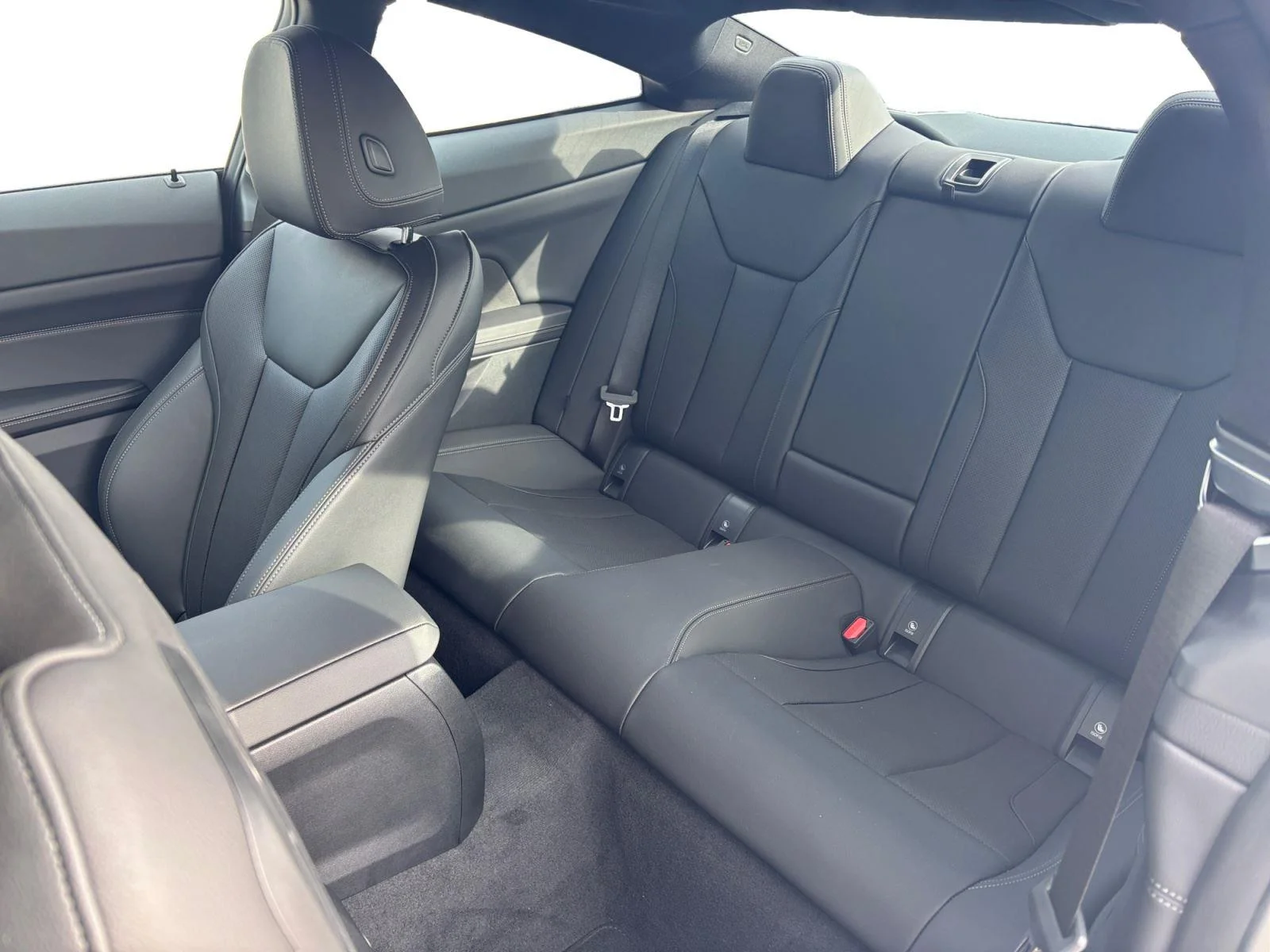 2026 BMW 4 Series M440i - Photo 23