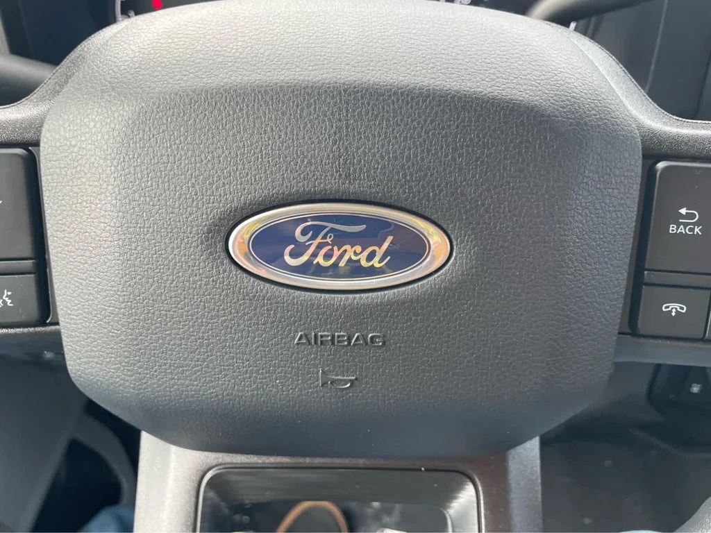 New 2026 Oxford White Ford F-350® XL image 18