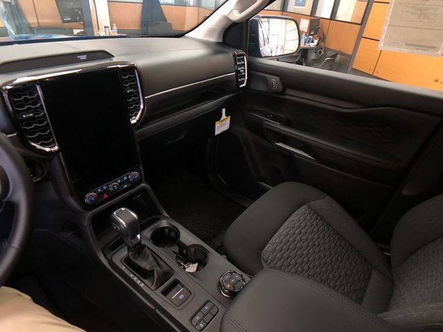 New 2026 Velocity Blue Metallic Ford XLT image 18