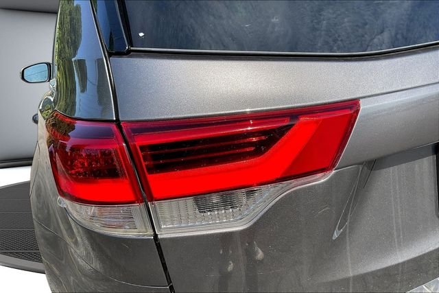 Used 2018 Gray Toyota Limited Platinum image 25