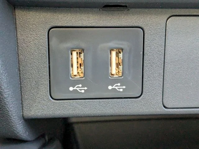 New 2026 White Mitsubishi ES image 24