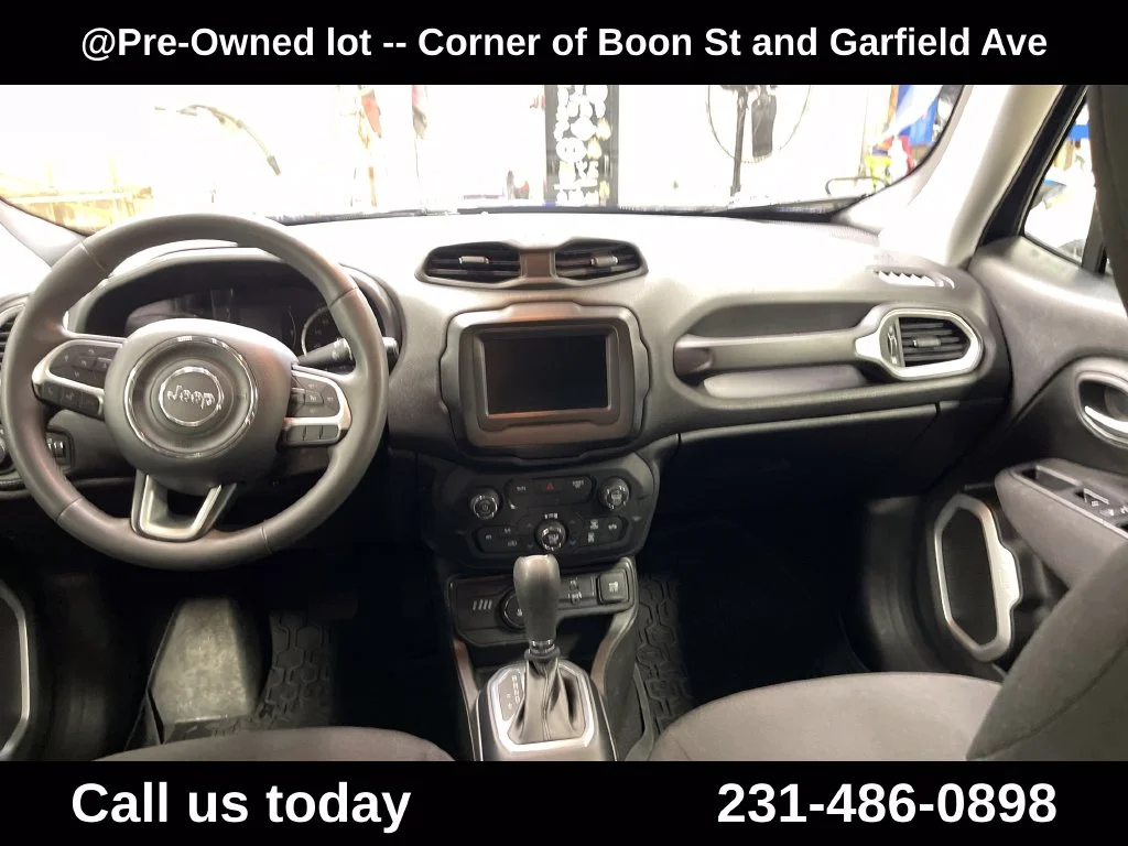 Used 2020 Blue Jeep Latitude image 18