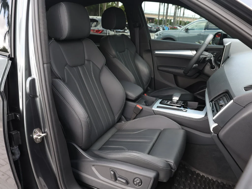 Used 2024  Audi 45 S line Premium Plus image 23