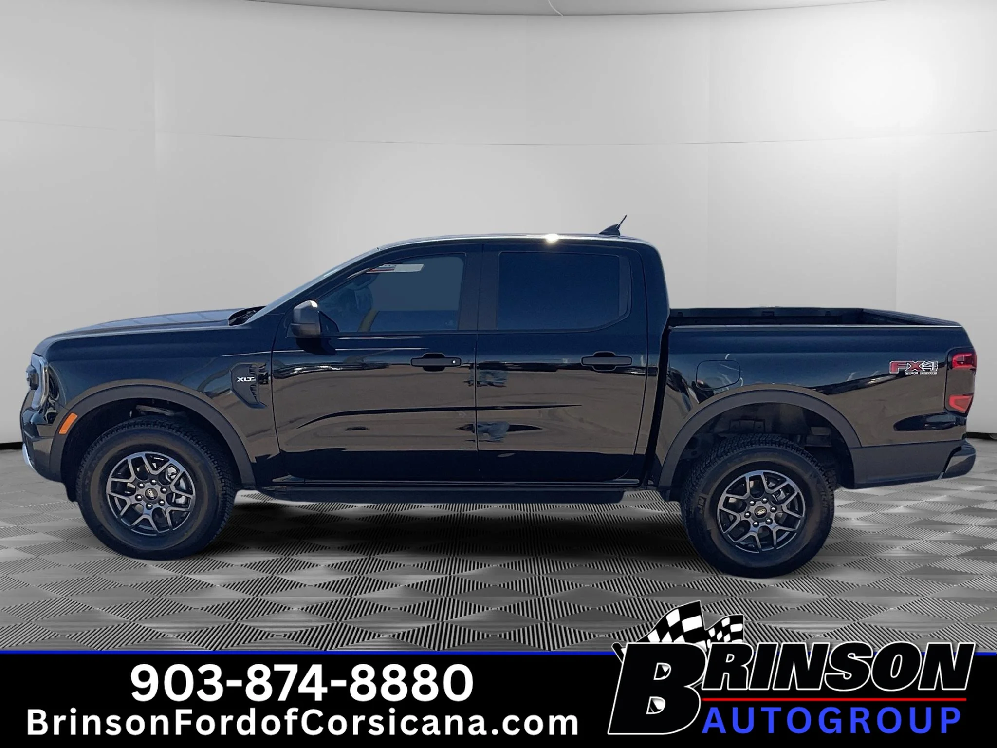 Used 2025 Shadow Black Ford XLT image 4