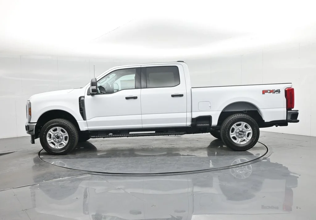 New 2026 White Ford XL image 30