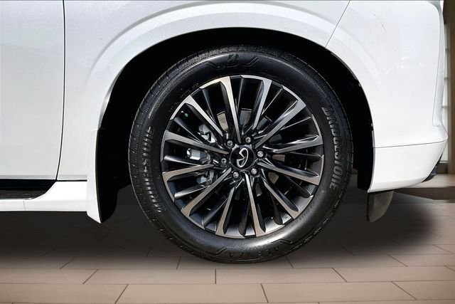 Used 2026 Black INFINITI AUTOGRAPH image 9