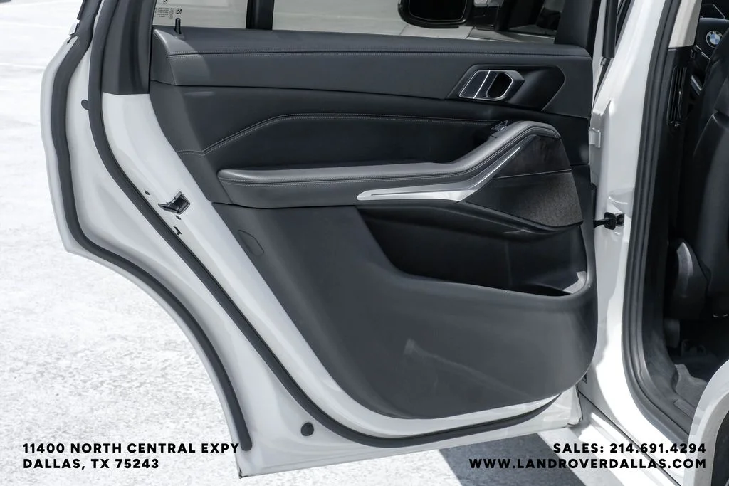Used 2023 Mineral White Metallic BMW xDrive40i image 51