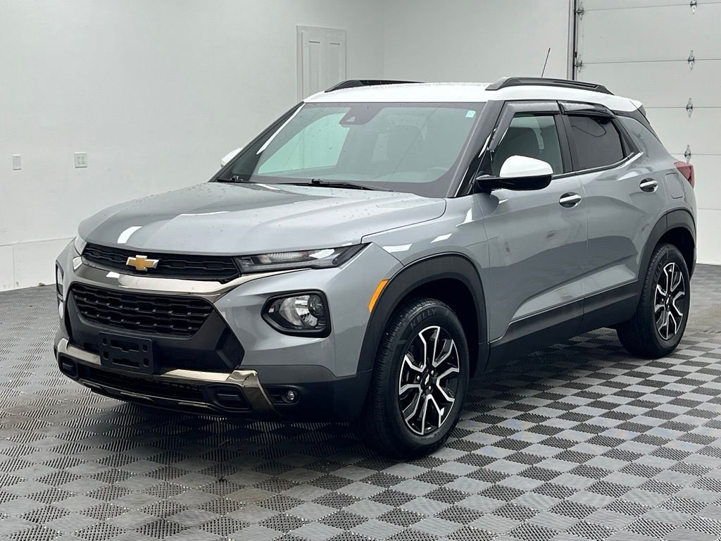Used 2023 Gray Chevrolet ACTIV image 13