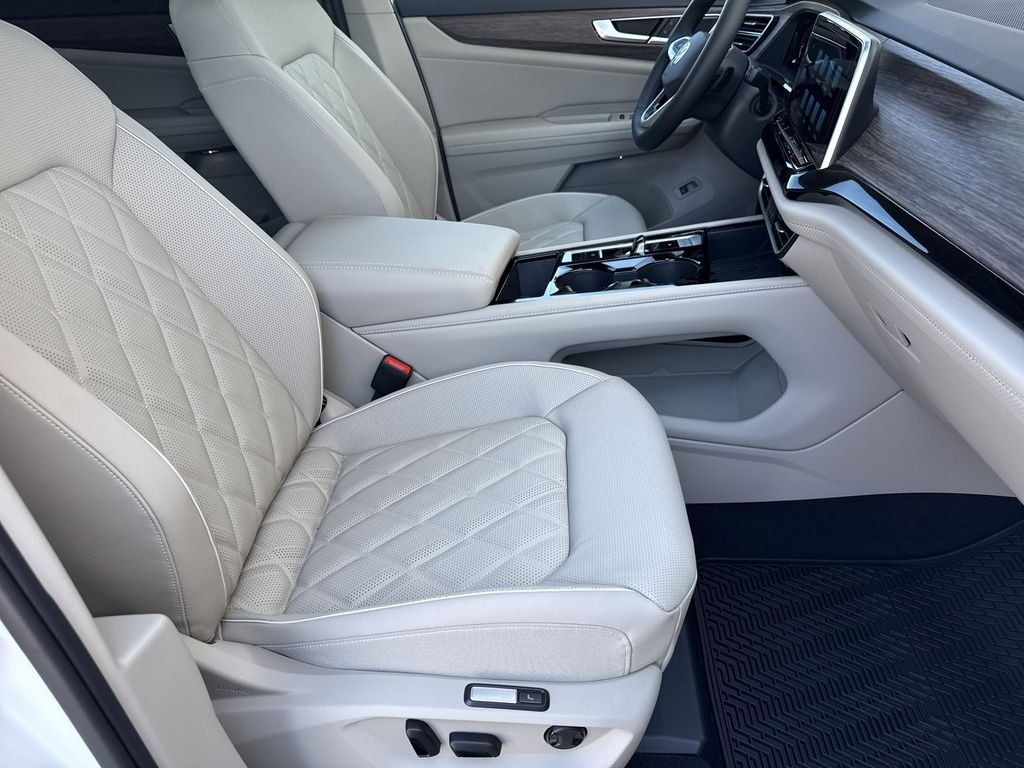 2026 Volkswagen Atlas SEL Premium R-Line - Photo 36