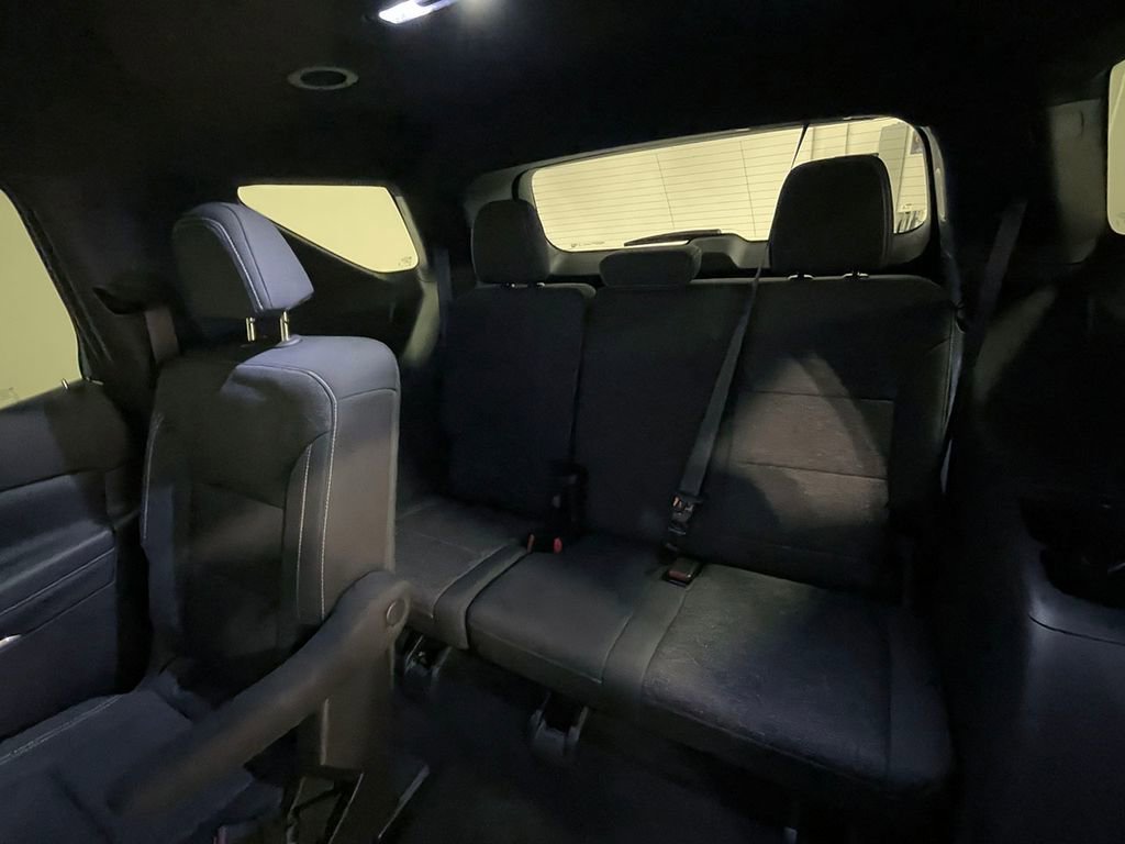 Used 2025 Lakeshore Blue Metallic Chevrolet LT image 20