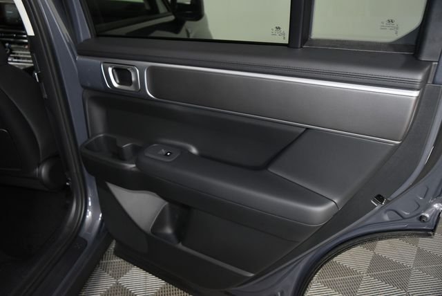 New 2027 Gray Hyundai SE AWD image 38
