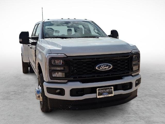 New 2026 Oxford White Ford F-350® XL image 27