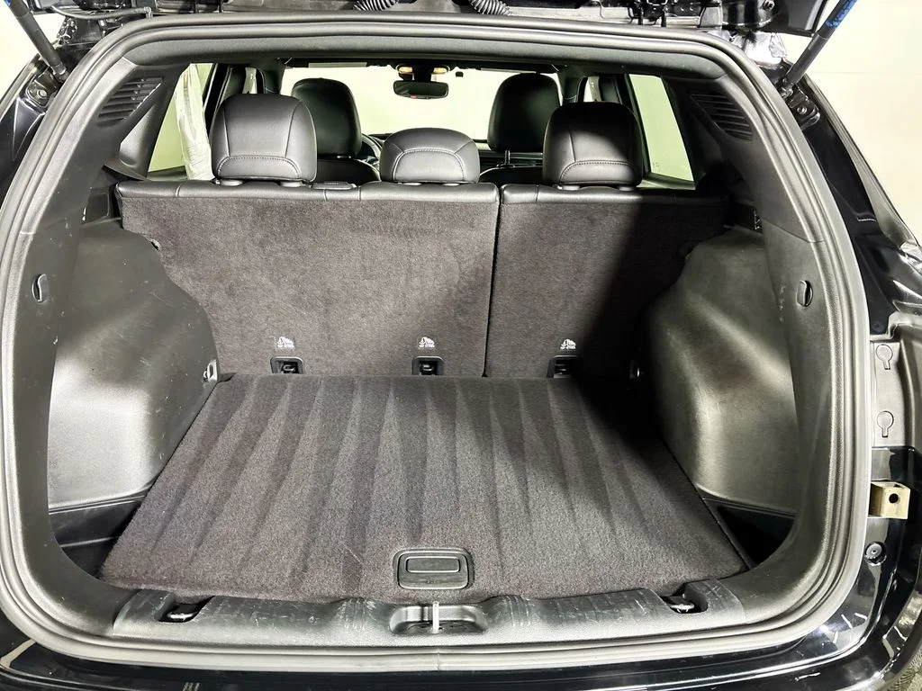 Used 2024 Black Jeep Trailhawk image 20