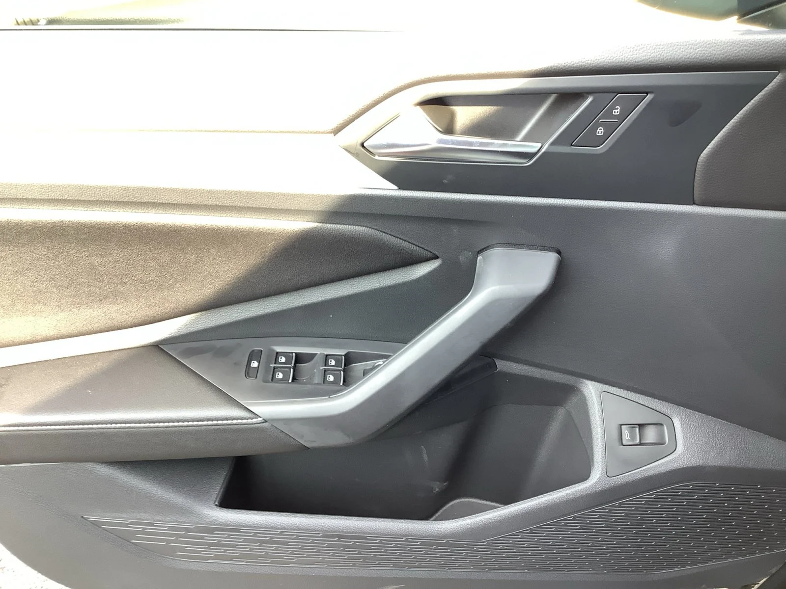 New 2026 Platinum Gray Metallic Volkswagen Sport image 28