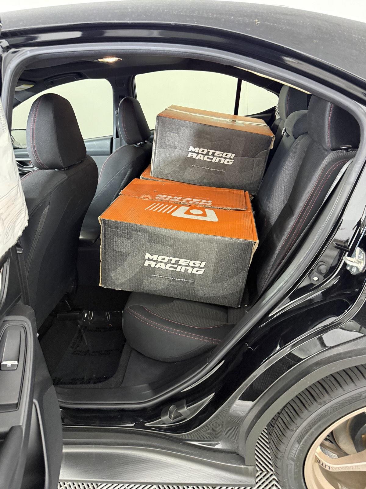 Used 2022 Crystal Black Silica Subaru Premium image 22