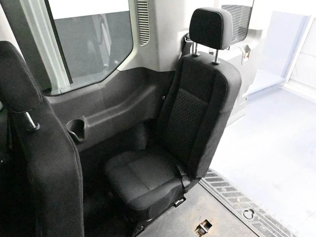 2023 Ford Transit Passenger Van XL - Photo 32