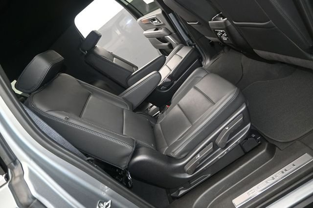 2025 GMC Yukon XL Denali - Photo 16