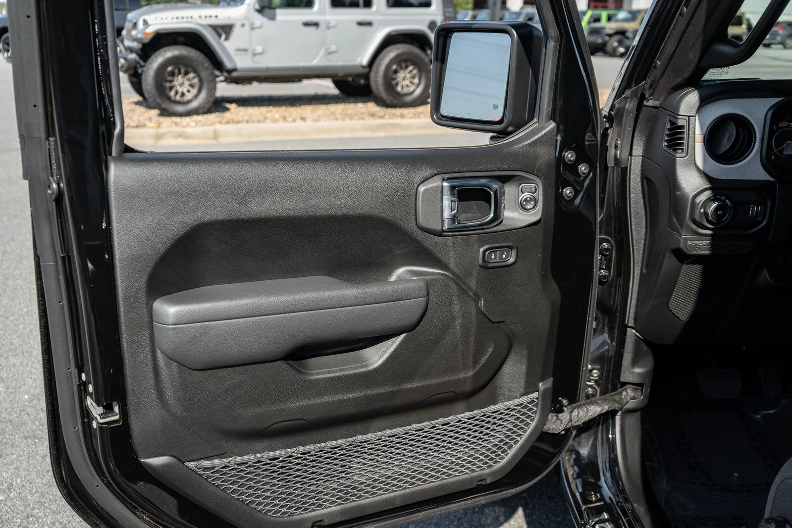 2026 Jeep Wrangler 4-Door Sport S - Photo 16