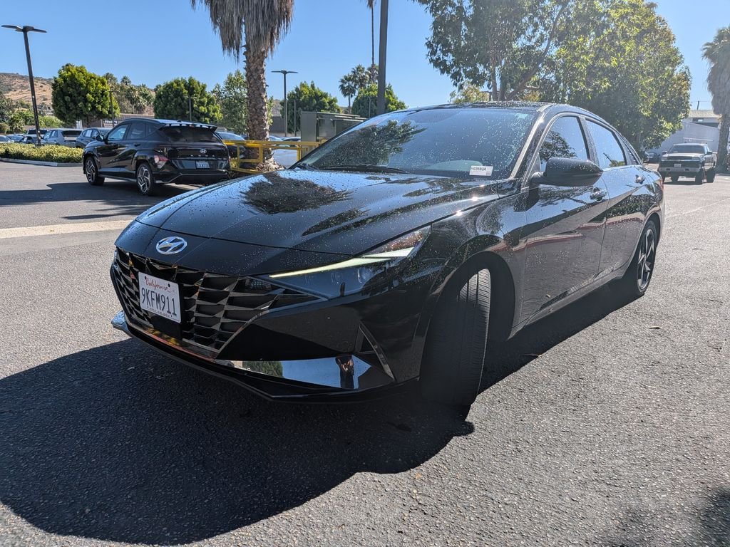 Certified Used 2023 Black Hyundai Limited image 3