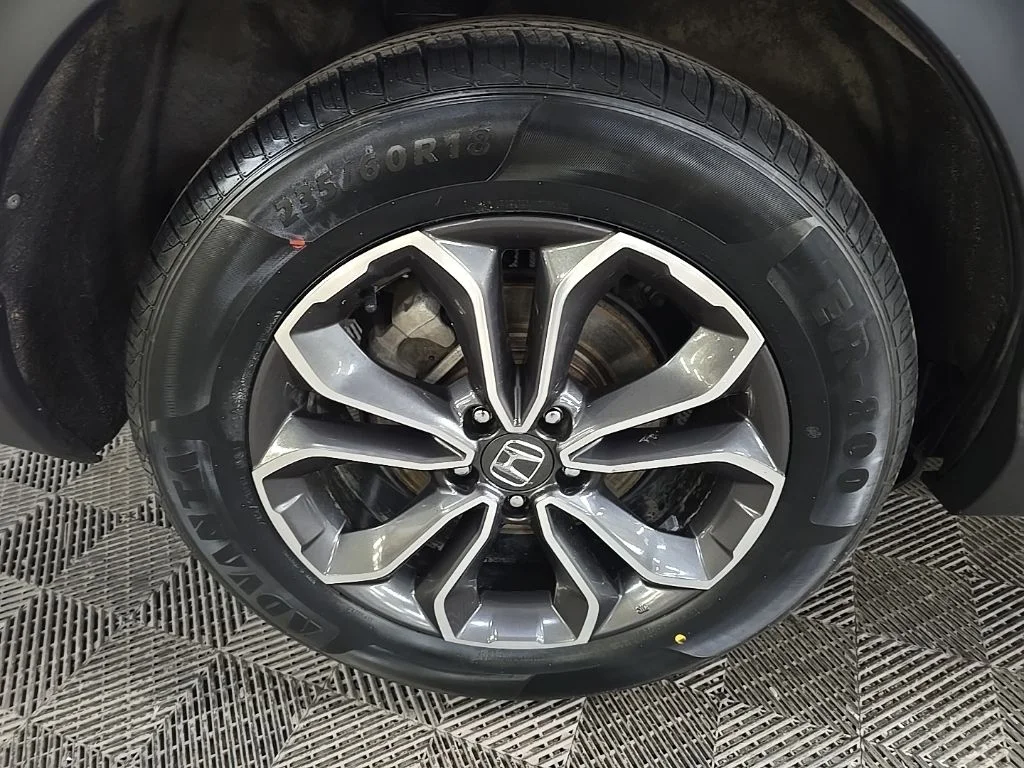 Used 2021  Honda EX image 14