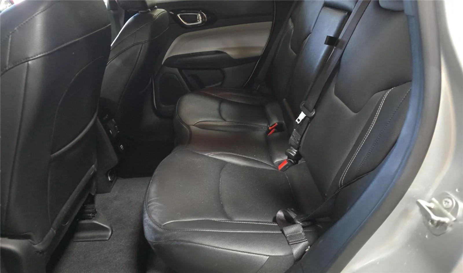 2025 Jeep Compass Limited - Photo 15