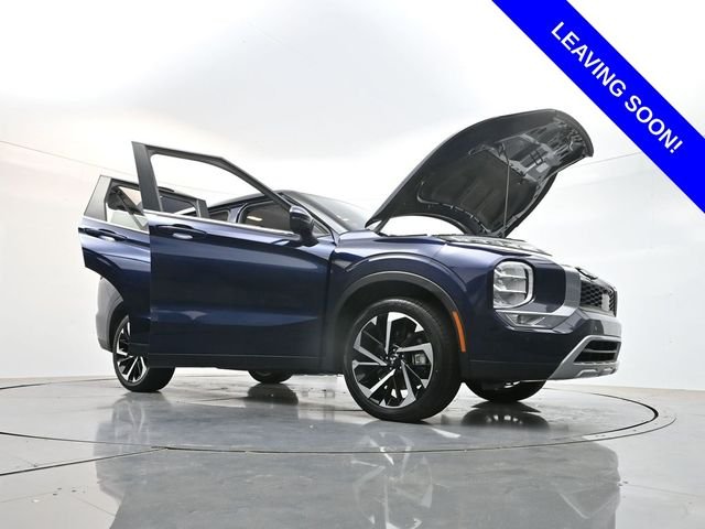 Used 2024  Mitsubishi SE image 51