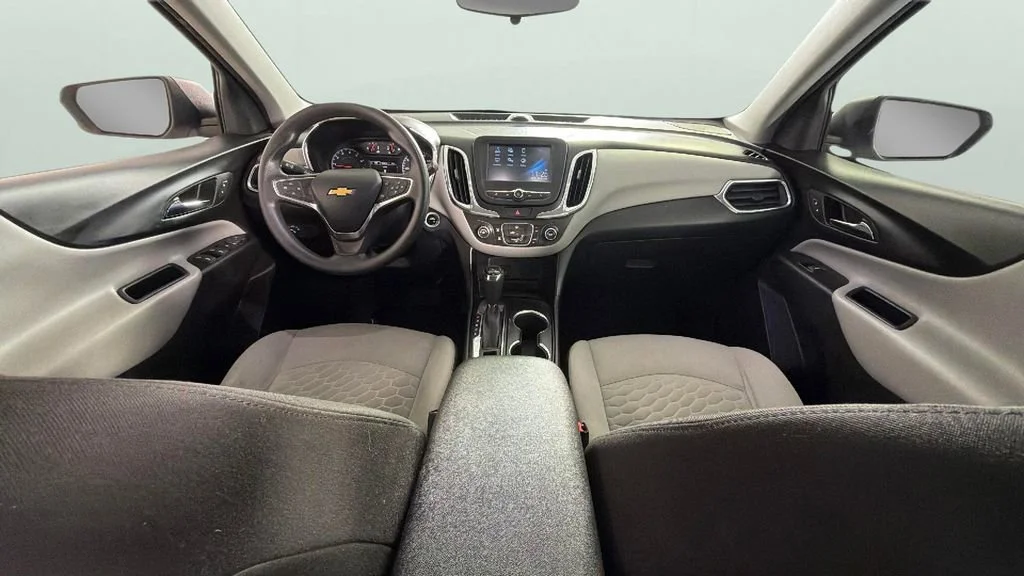 Used 2018 SILVER ICE METALLIC Chevrolet LS image 31