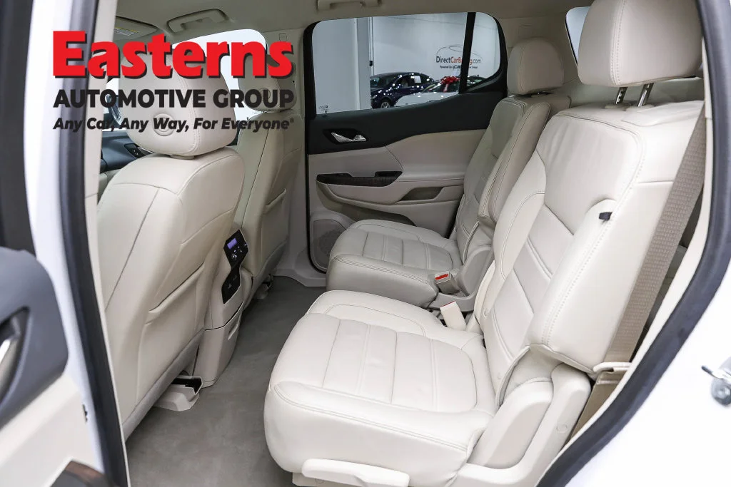 Used 2023 White GMC Denali image 28