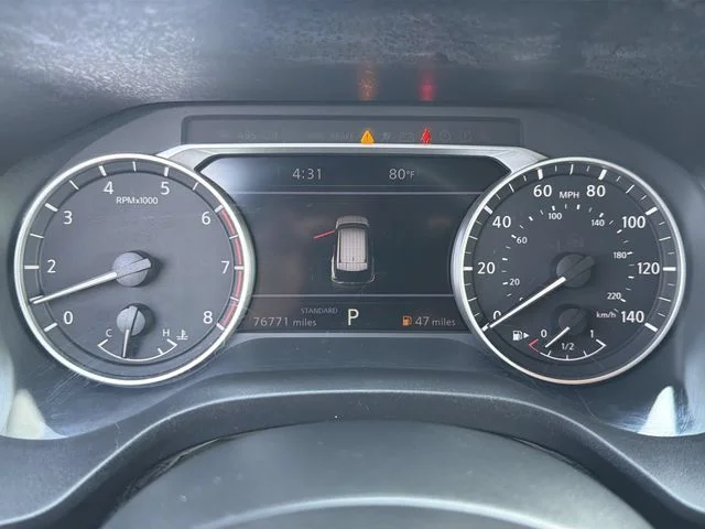 Used 2023 Gray Nissan SL image 15