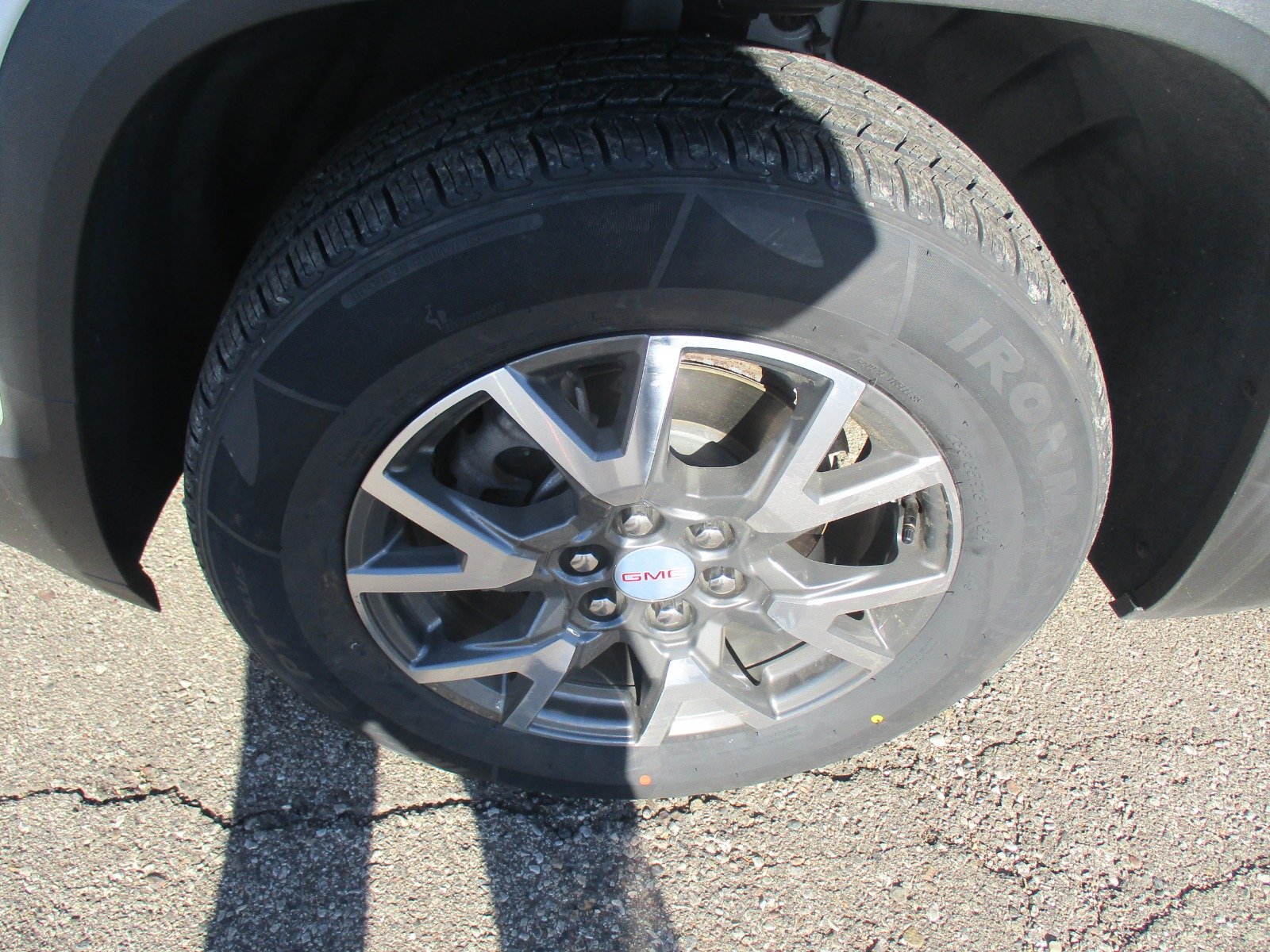 Used 2023 WHITE Gmc Sle image 11