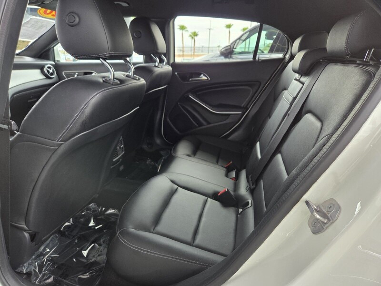 Used 2020 Polar White Mercedes-Benz GLA 250 image 14