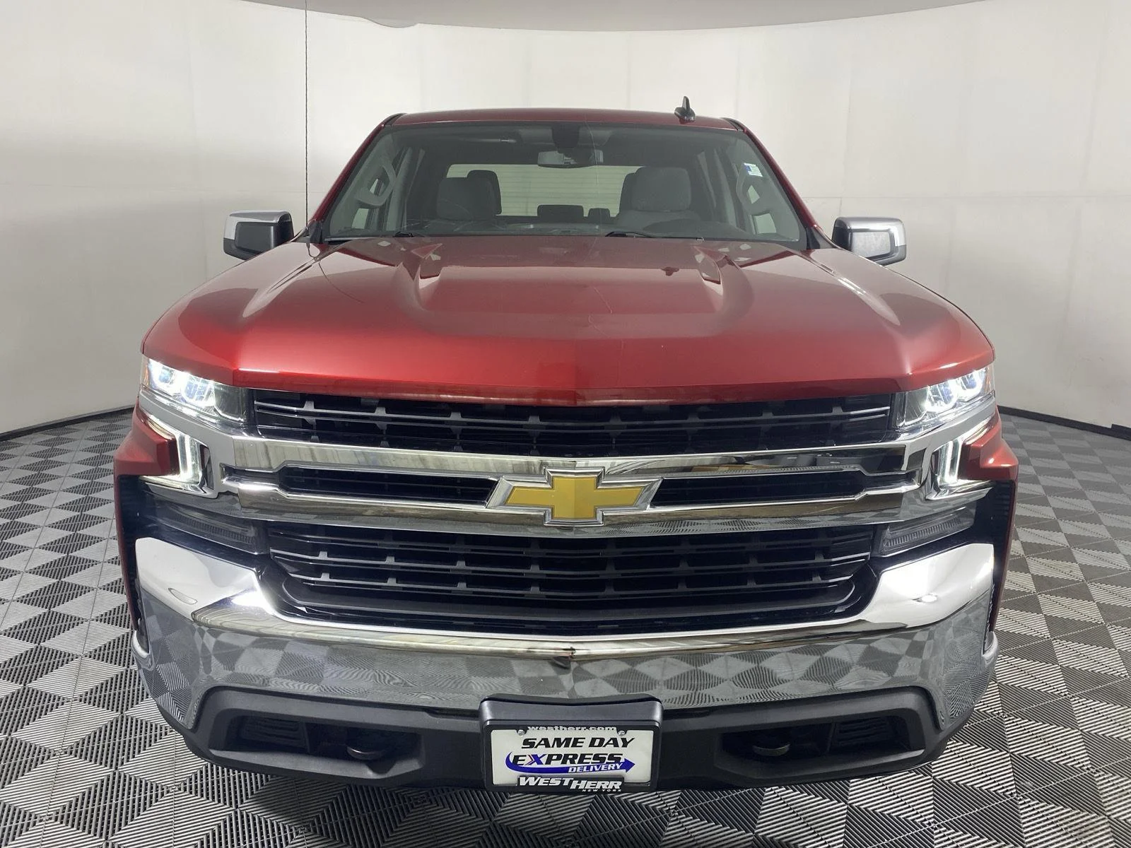 Used 2021 Cherry Red Tintcoat Chevrolet LT image 9