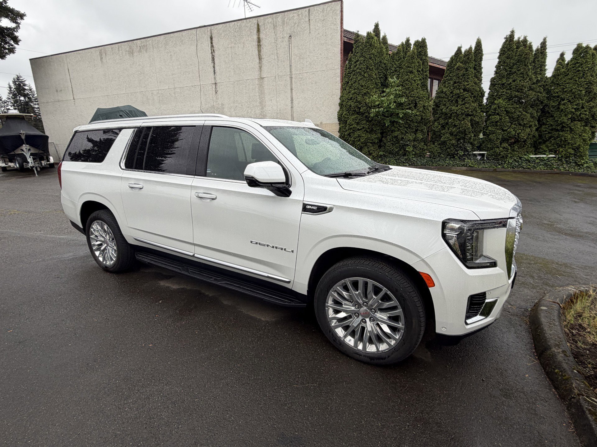 2024 GMC Yukon Denali AWD's photo
