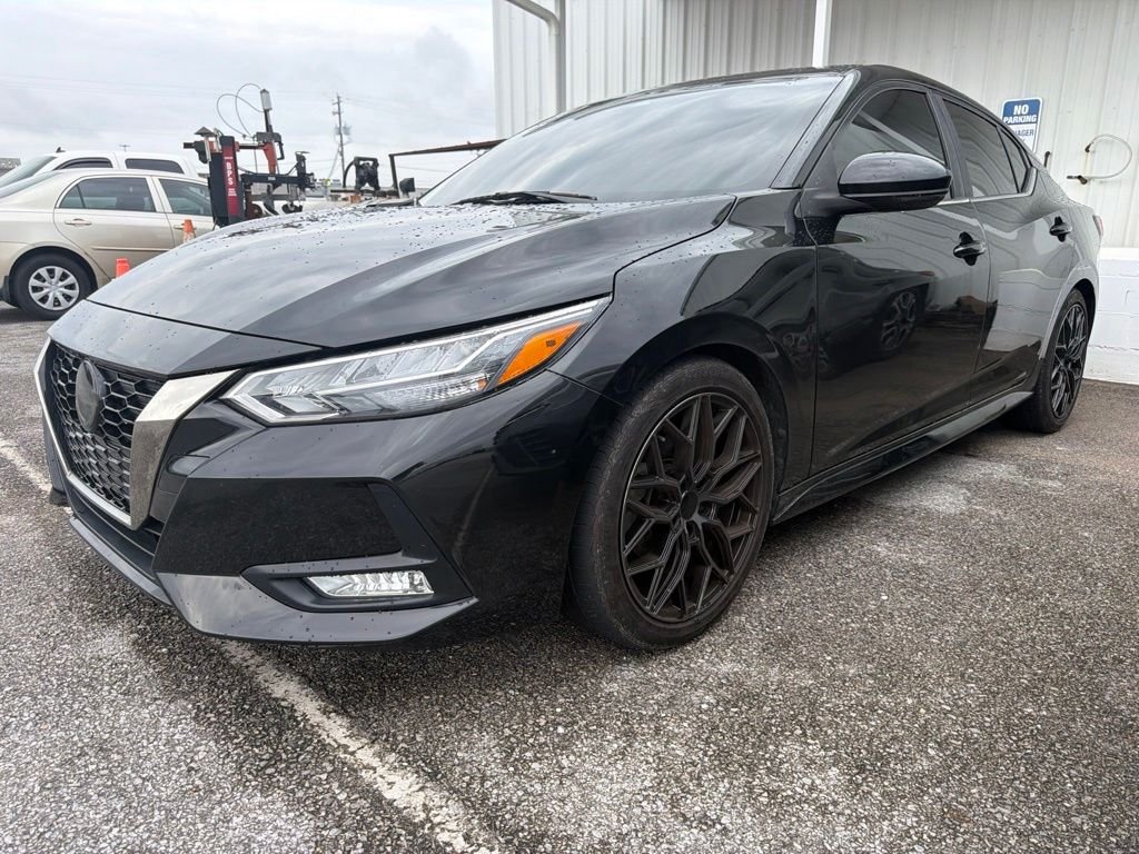 Used 2021 Black Nissan SR image 4