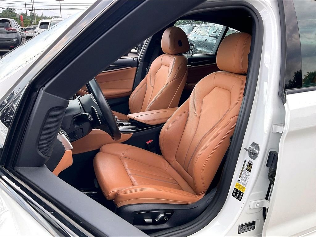 Used 2019 Alpine White BMW 540i xDrive image 9