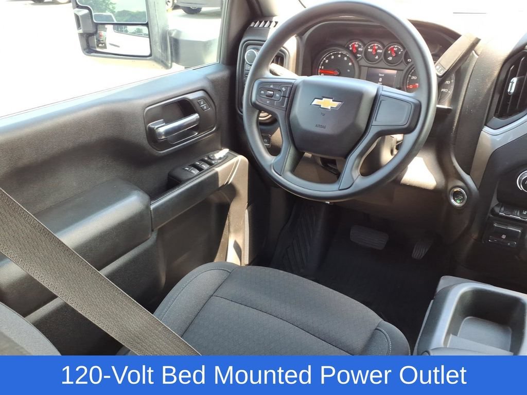 Used 2024 Summit White Chevrolet Custom image 25
