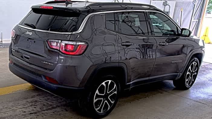 Used 2024 Black Jeep Limited 4x4 image 4