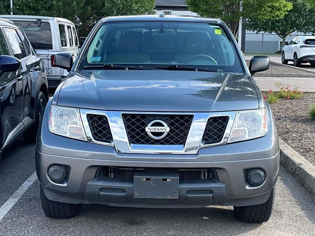 Used 2016 Gray Nissan SV image 2