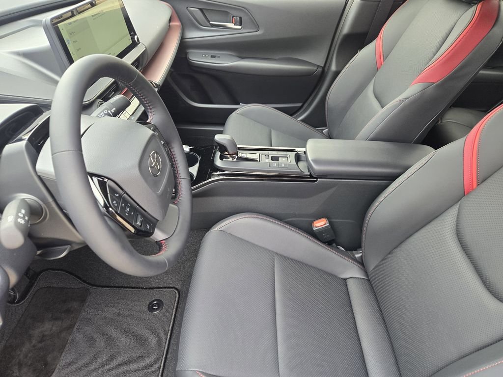 2026 Toyota Prius Plug-in Hybrid XSE - Photo 11