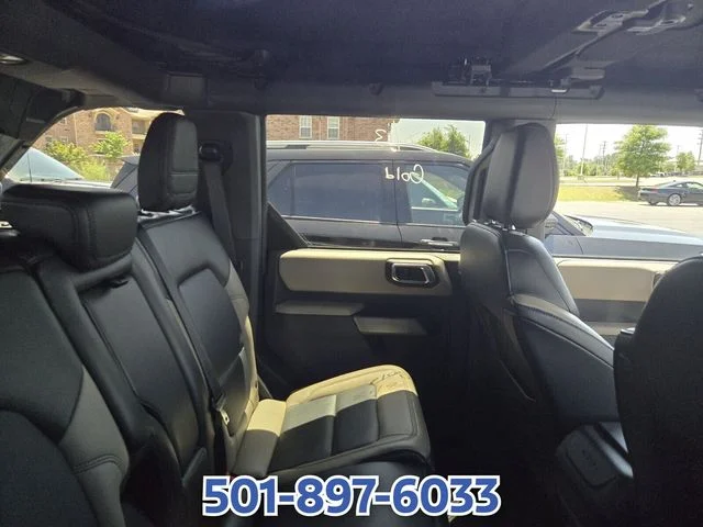 Used 2023 Gray Ford Wildtrak image 10