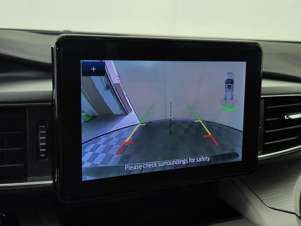 Used 2023 Gray Ford XLT image 25