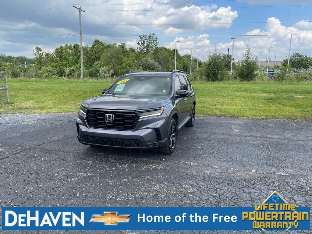2025 Honda Pilot Black Edition AWD's photo