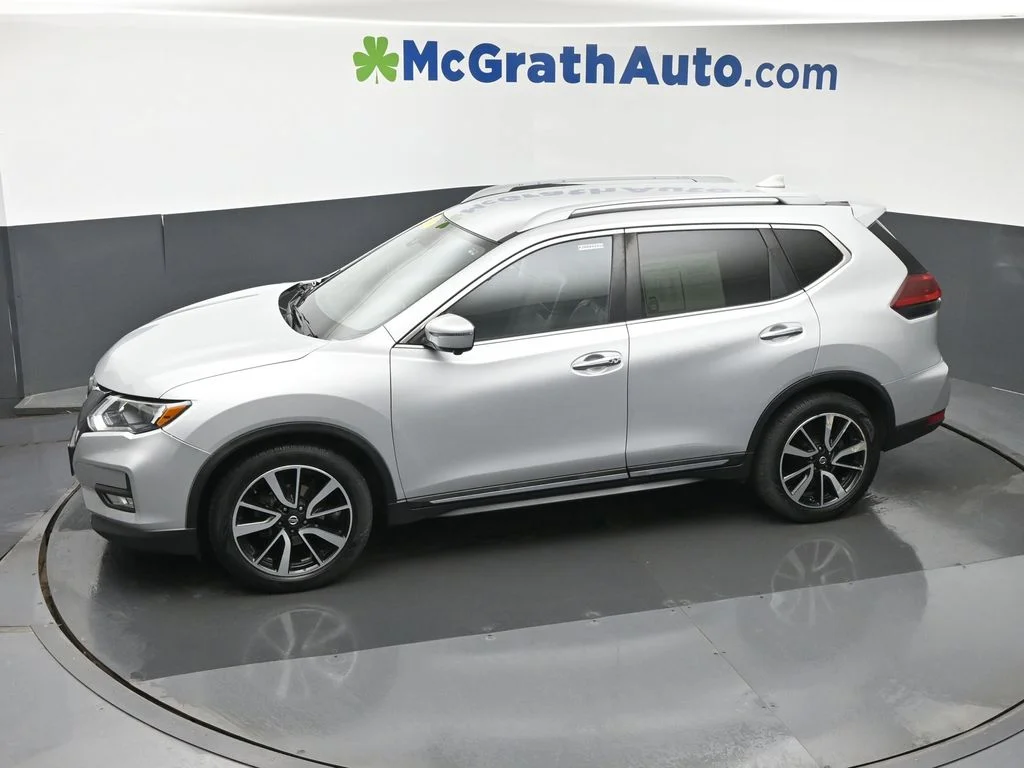 Used 2019 Silver Nissan SL image 20