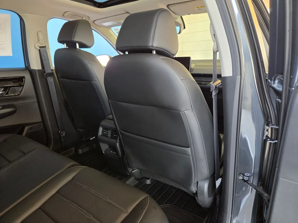 Certified Used 2025  Honda EX-L image 24