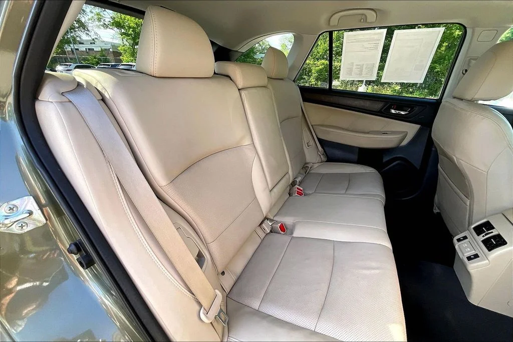Used 2019 Green Subaru 2.5i image 27
