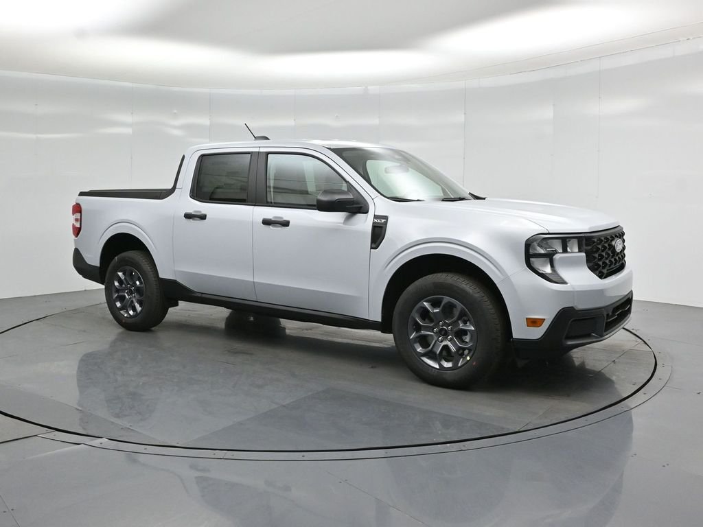 New 2026 Space White Metallic Ford XLT image 49