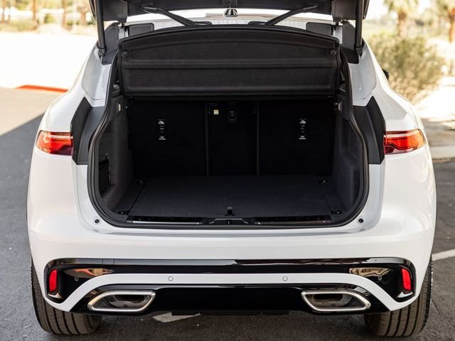 New 2026 Ostuni Pearl White Jaguar P400 R-Dynamic S image 22