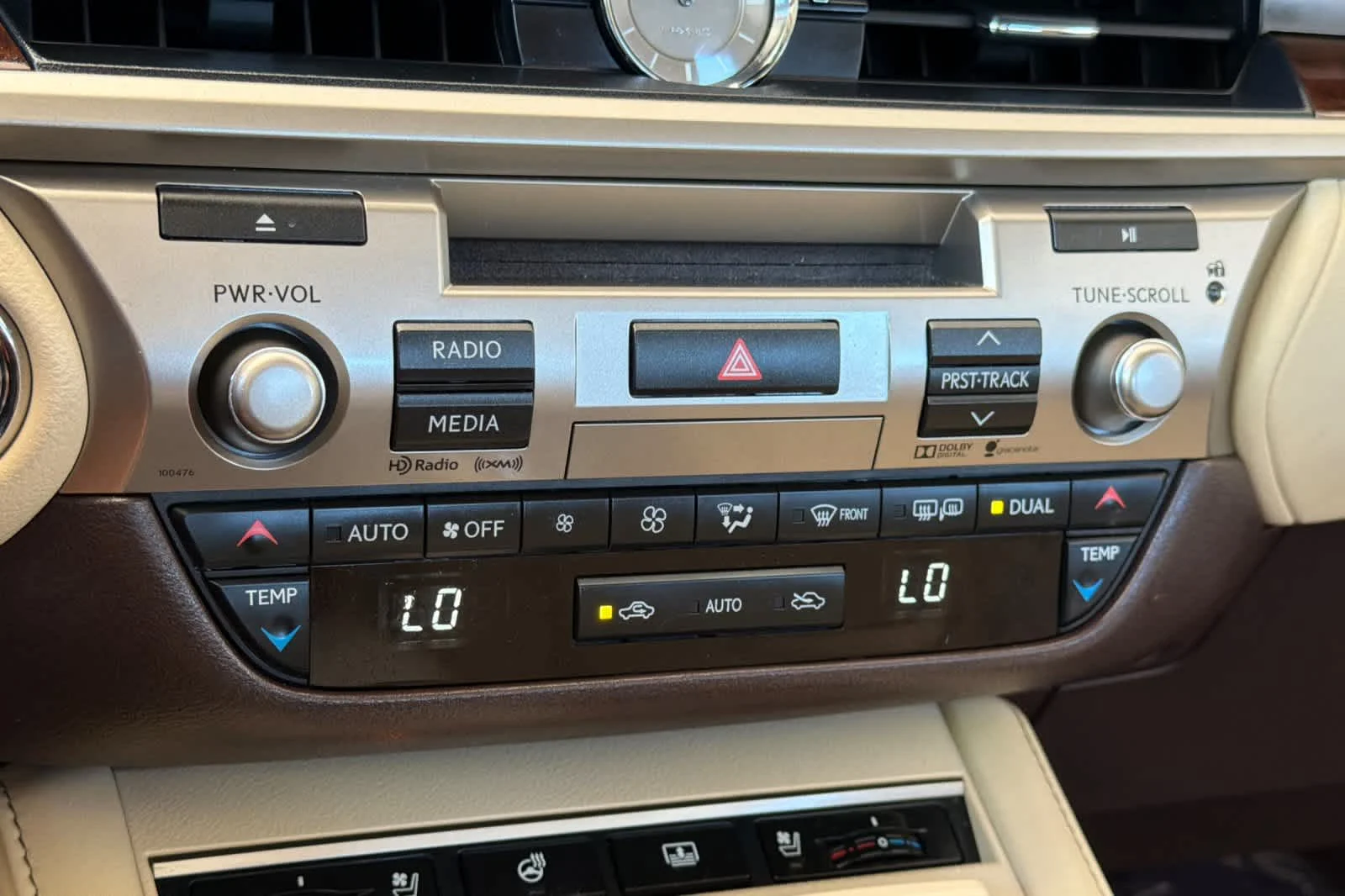 Used 2016 Eminent White Pearl Lexus  image 21