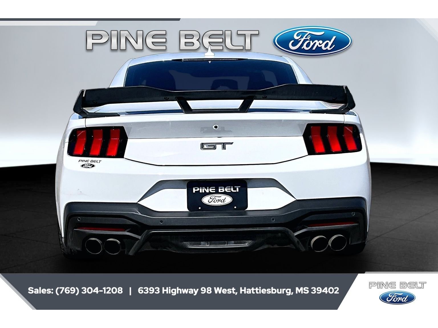 Used 2025 Oxford White Ford GT Premium image 4