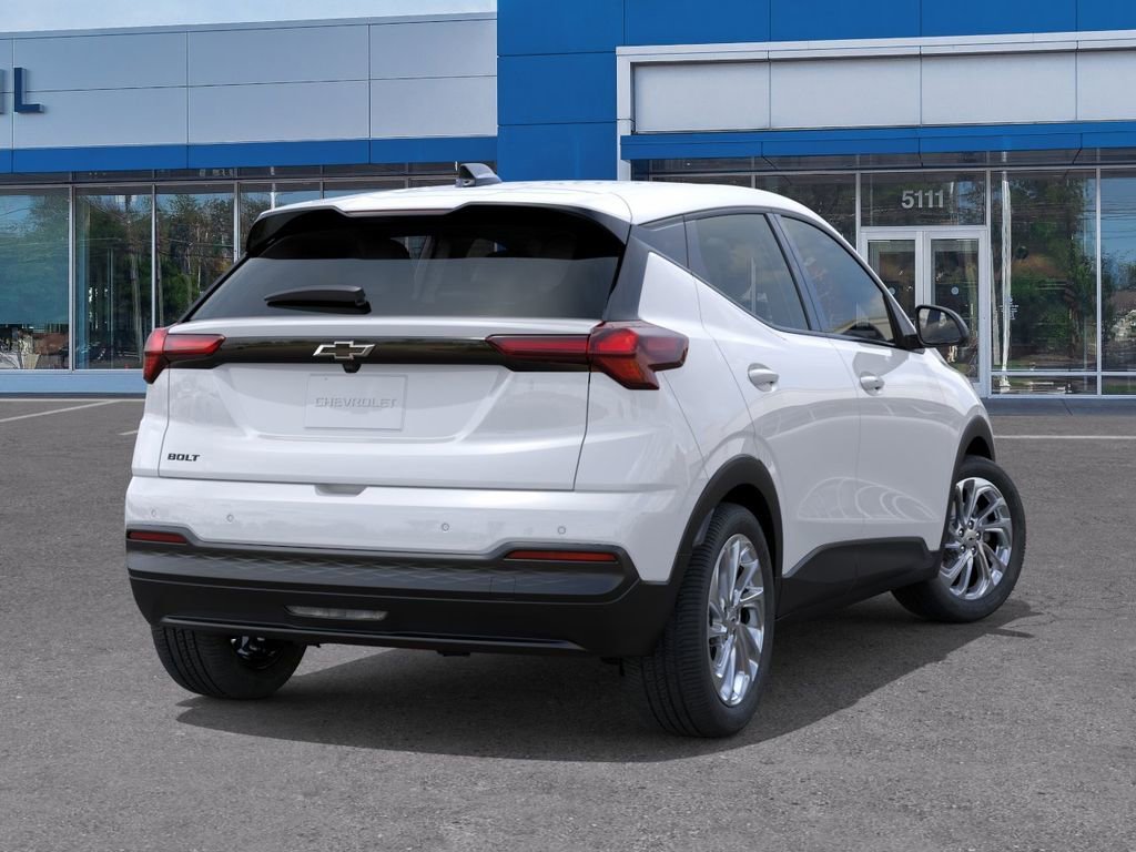 2027 Chevrolet Bolt LT - Photo 4